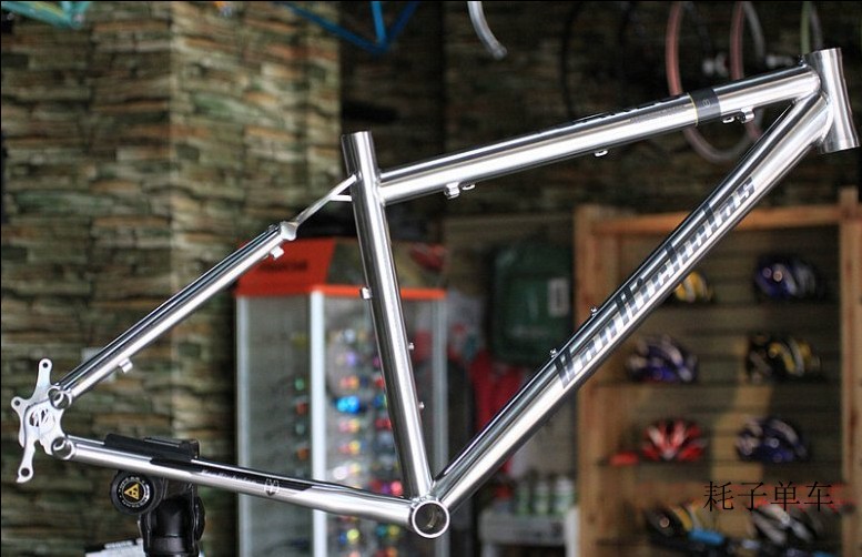 Khung MTB Van Nicholas Tuareg Titanium 26''
